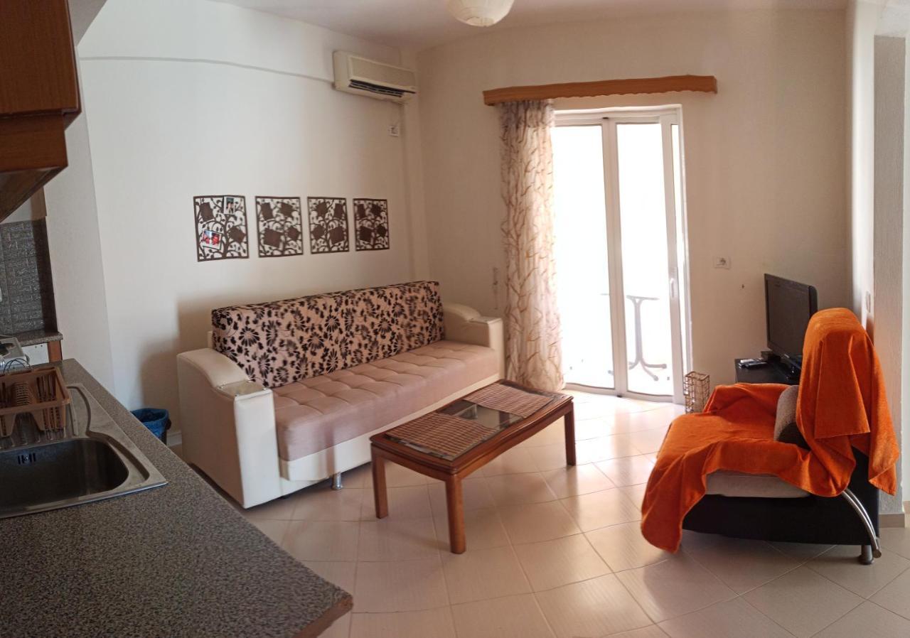 Achilles Apartments Sarande Exterior photo
