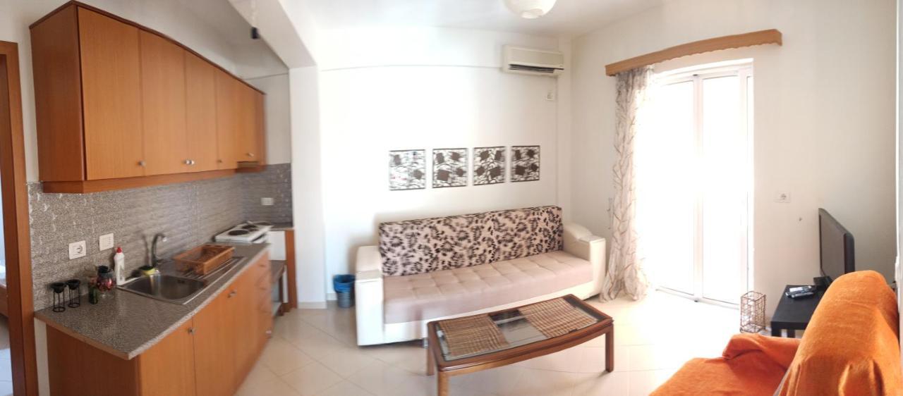 Achilles Apartments Sarande Exterior photo
