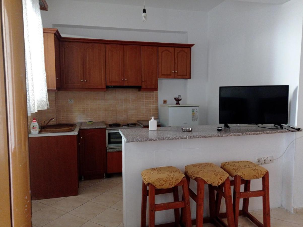 Achilles Apartments Sarande Exterior photo