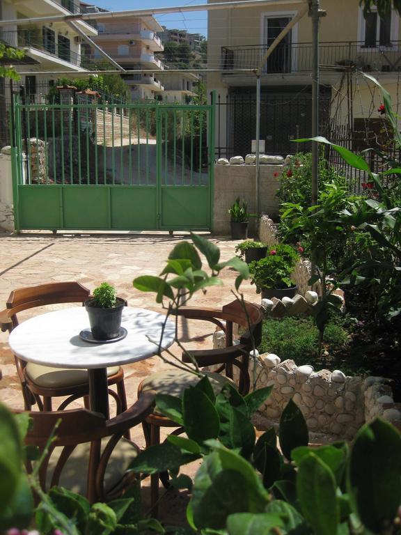 Achilles Apartments Sarande Room photo