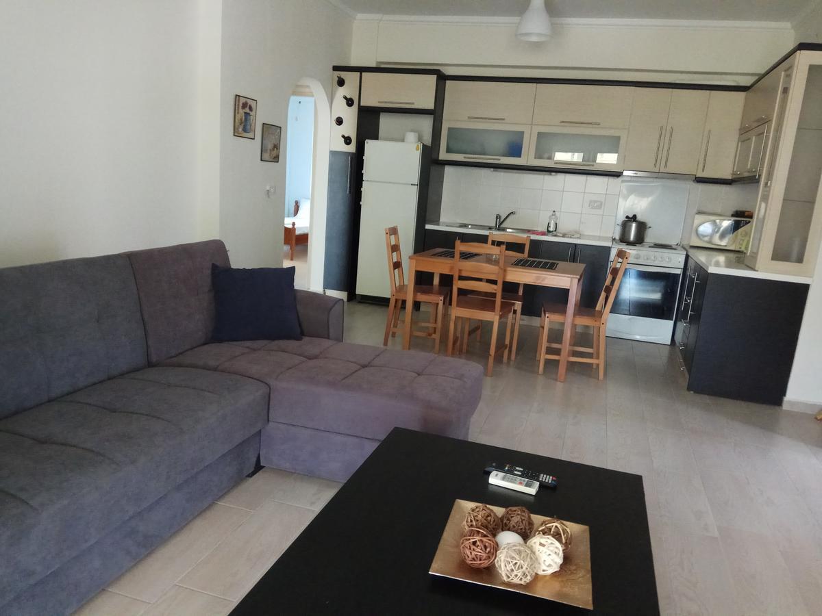 Achilles Apartments Sarande Exterior photo