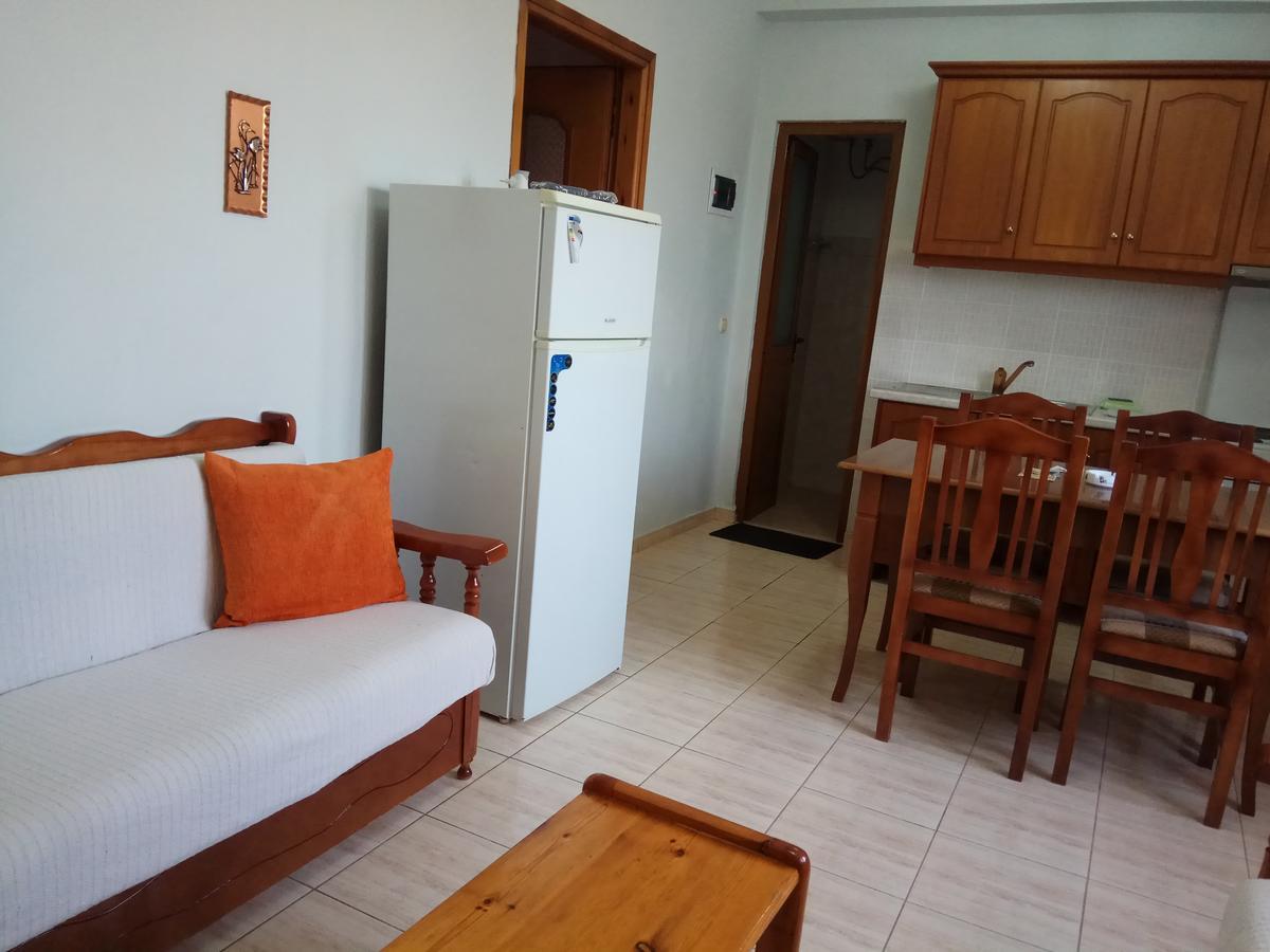 Achilles Apartments Sarande Exterior photo